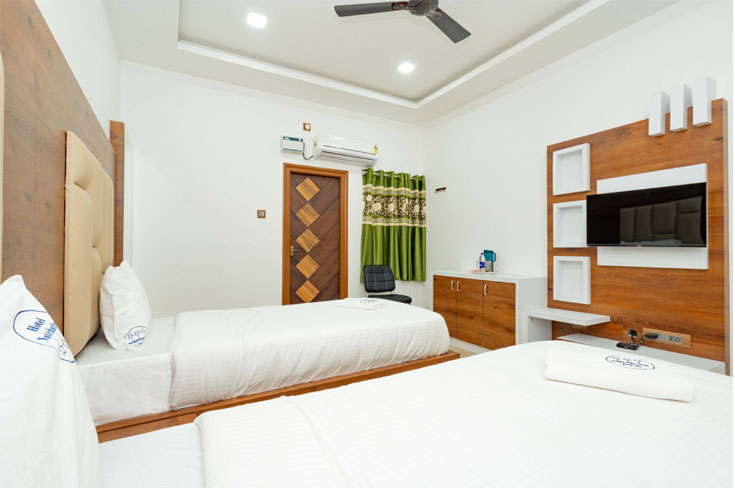 Luxury Triple Bed Room, Hotel Natchathra